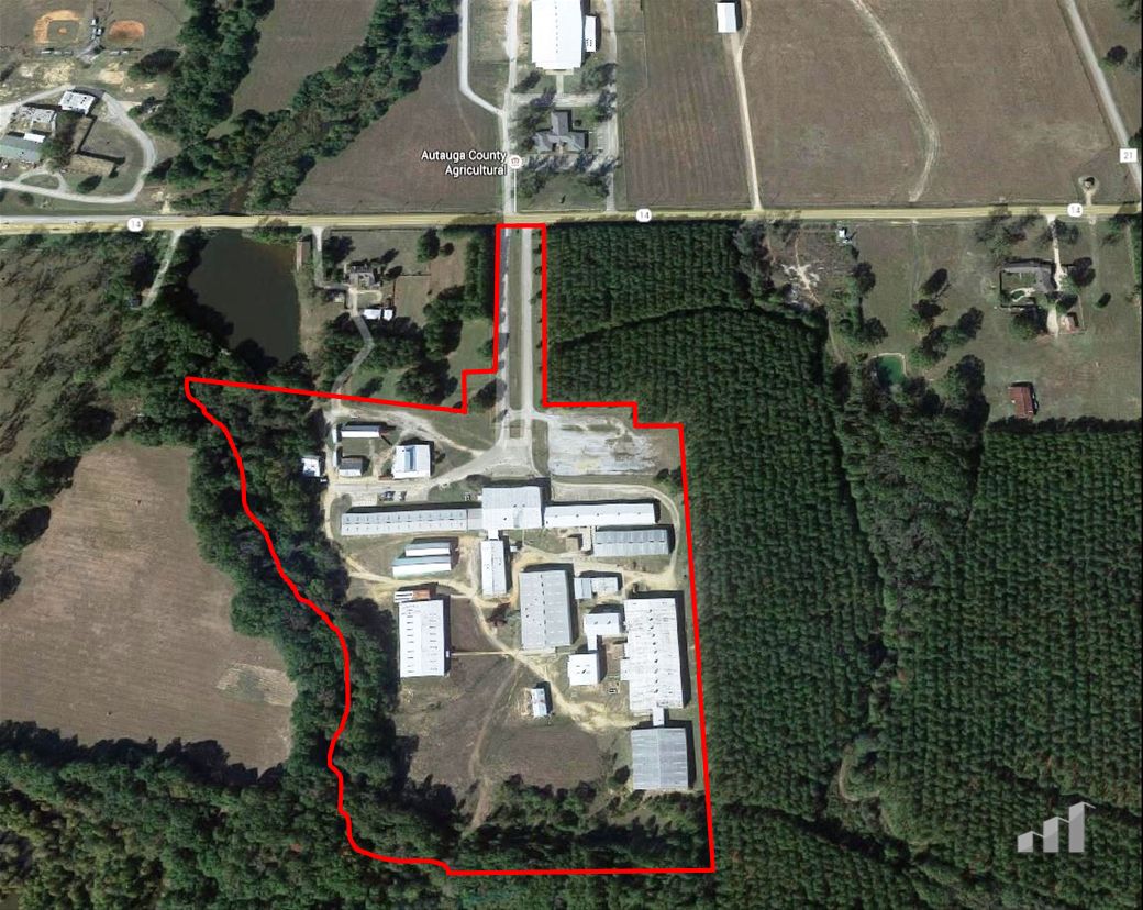 Crystal Lake: 2225 Highway 14 W, Autaugaville, AL 36003